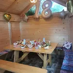 Malinowa Проживание в семье Мужасихле
